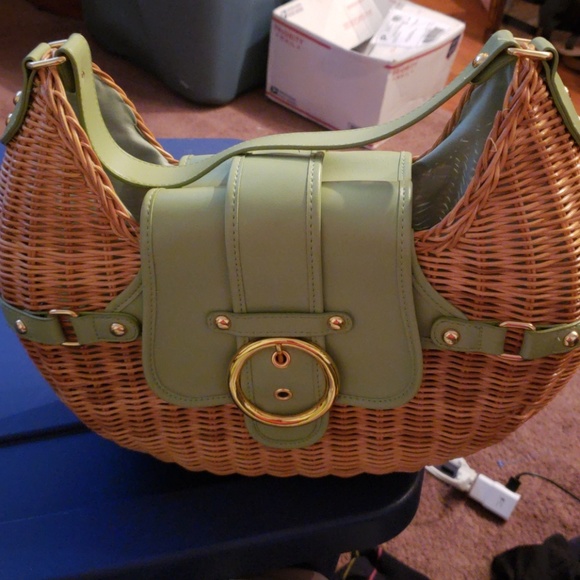 Handbags - Beautiful Straw Handbag